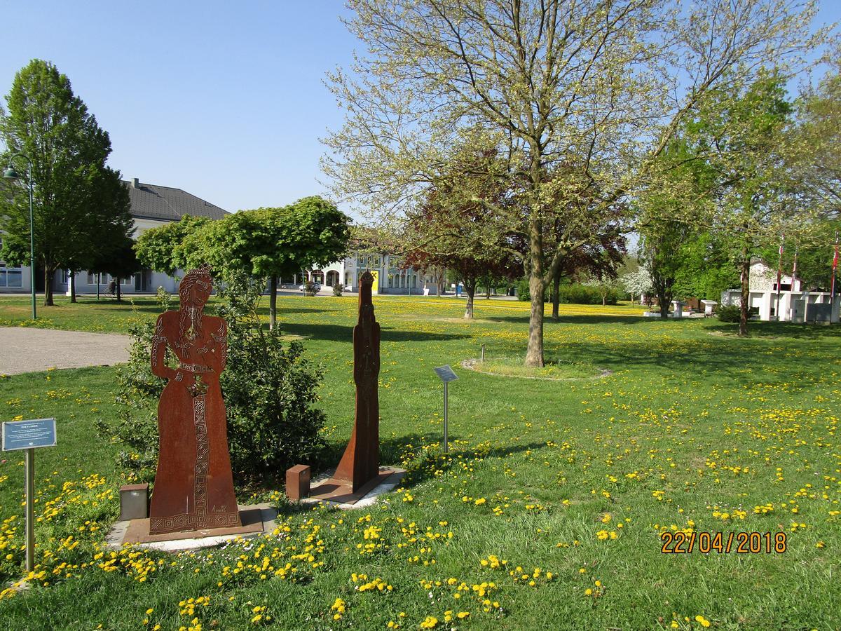 Privatzimmer Familie Wagner Poechlarn Luaran gambar